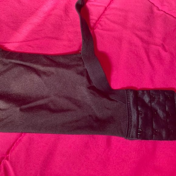 BLACK UNDERWIRED BRA by Lilyette 40 DDD - Picture 5 of 7